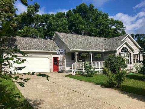 741 Millard St, Belding, MI 48809 photo 2