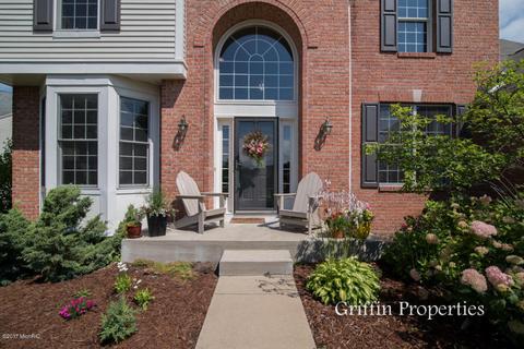 365 Oakwright Ct NE, Ada, MI 49301 photo 3