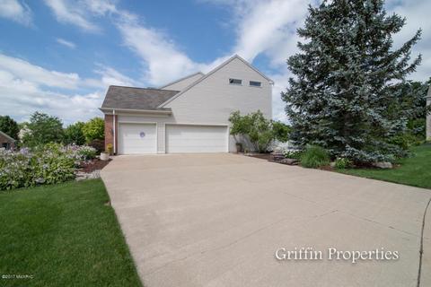 365 Oakwright Ct NE, Ada, MI 49301 photo 4
