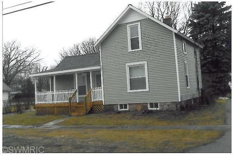 9000 Third St, Baroda, MI 49101 photo 3