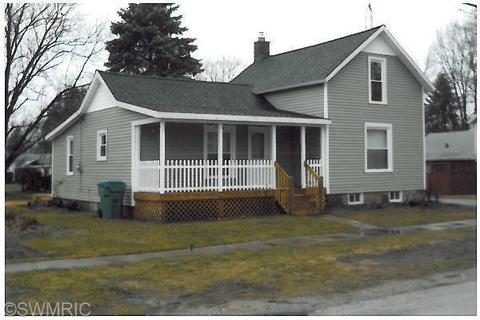 9000 Third St, Baroda, MI 49101 photo 2