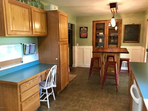 4546 18th St, Dorr, MI 49323 photo 8