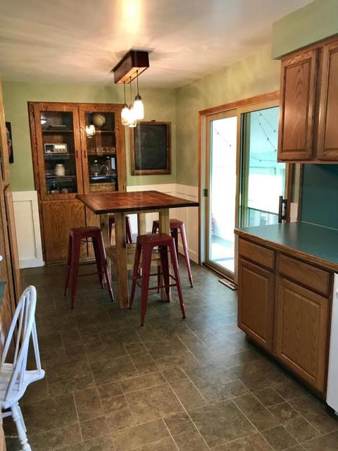 4546 18th St, Dorr, MI 49323 photo 6