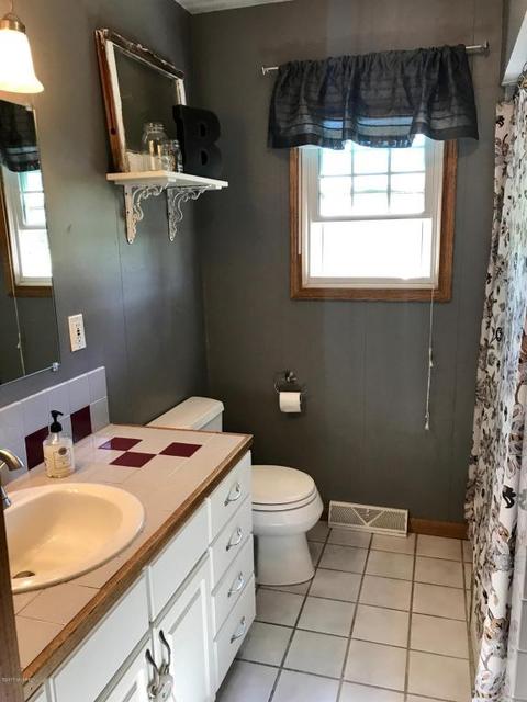 4546 18th St, Dorr, MI 49323 photo 9