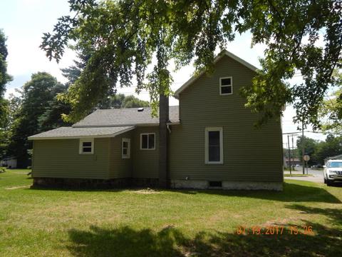400 Sixth St, Three Rivers, MI 49093 photo 2