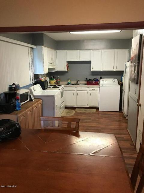 421 Arctic, Buchanan, MI 49107 photo 2