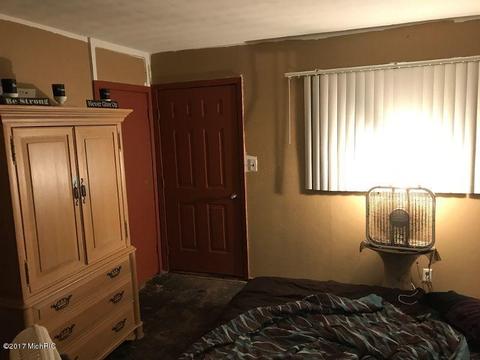 421 Arctic, Buchanan, MI 49107 photo 5