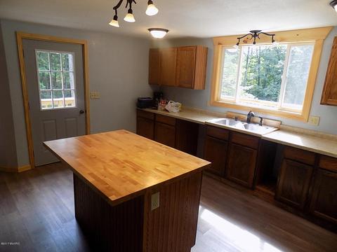 6668 E 16th St, White Cloud, MI 49349 photo 6