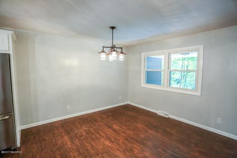14610 N Main, Buchanan, MI 49107 photo 7