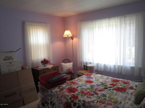 340 E Pine St, Fremont, MI 49412 photo 11