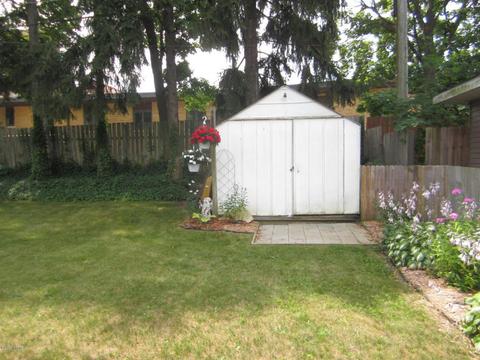 340 E Pine St, Fremont, MI 49412 photo 23
