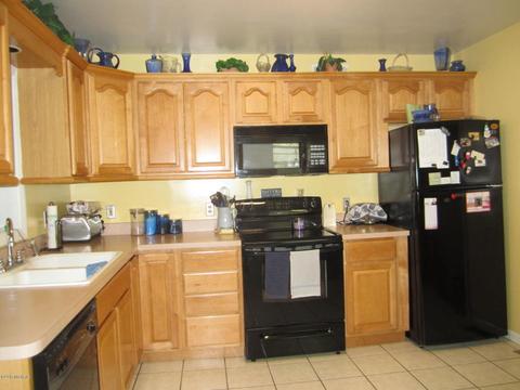 340 E Pine St, Fremont, MI 49412 photo 2