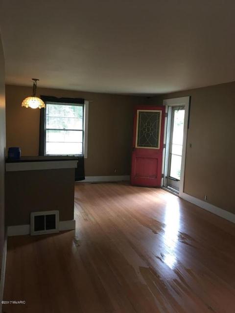 189 Mill St, Saranac, MI 48881 photo 5