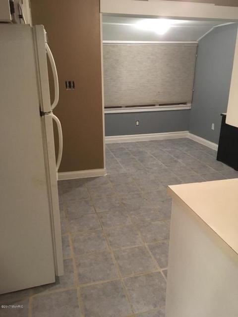 189 Mill St, Saranac, MI 48881 photo 9