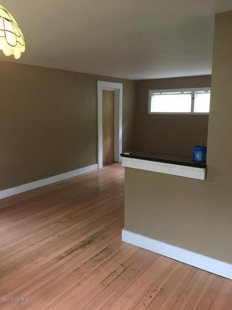 189 Mill St, Saranac, MI 48881 photo 6