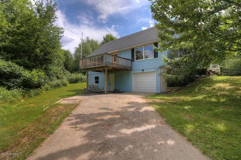 700 Newaygo Rd, Bailey, MI 49303 photo 1