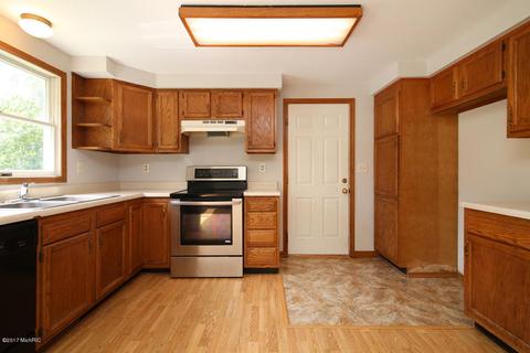 700 Newaygo Rd, Bailey, MI 49303 photo 11