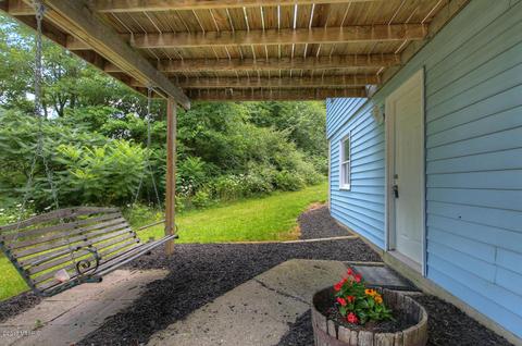 700 Newaygo Rd, Bailey, MI 49303 photo 7