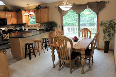4123 White Pine Dr, Dorr, MI 49323 photo 3