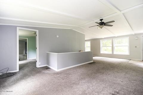 427 105th Ave, Plainwell, MI 49080 photo 4