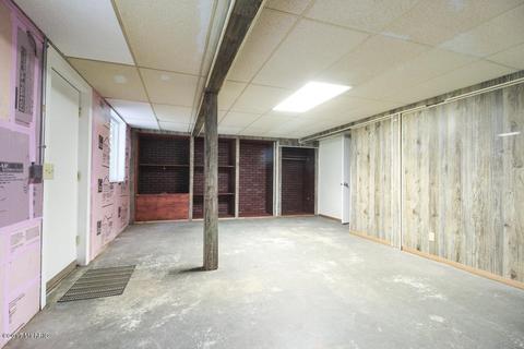427 105th Ave, Plainwell, MI 49080 photo 17