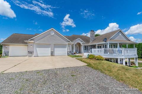 1978 Bosek Ct, Dorr, MI 49323 photo 2