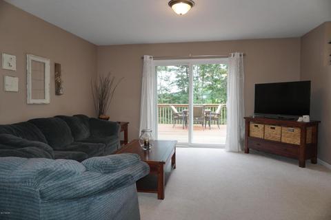 1340 Centennial Ct, Plainwell, MI 49080 photo 18