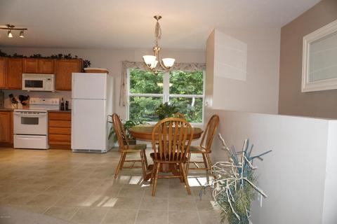 1340 Centennial Ct, Plainwell, MI 49080 photo 4