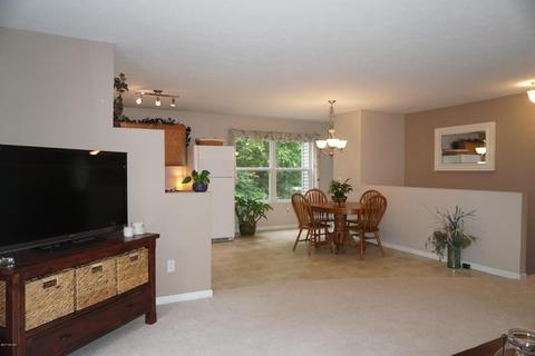 1340 Centennial Ct, Plainwell, MI 49080 photo 15