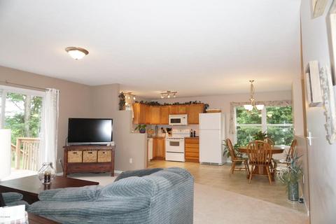 1340 Centennial Ct, Plainwell, MI 49080 photo 12