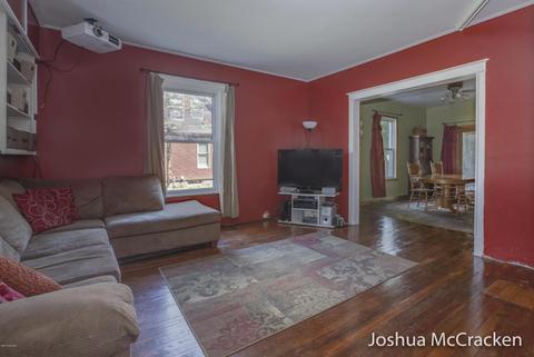 825 Harrison Ave, Belding, MI 48809 photo 4