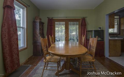 825 Harrison Ave, Belding, MI 48809 photo 5