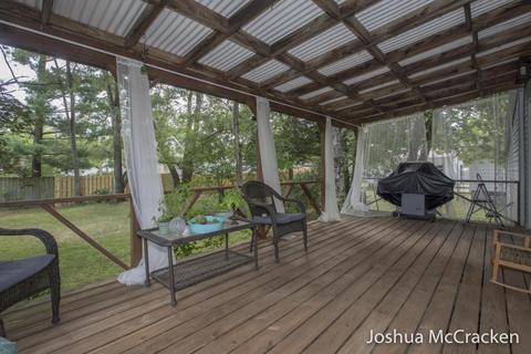 825 Harrison Ave, Belding, MI 48809 photo 12