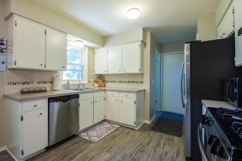 6649 Rix St SE, Ada, MI 49301 photo 9