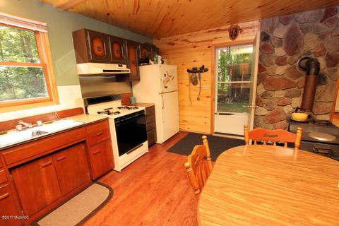 222 W Baseline Rd, White Cloud, MI 49349 photo 4