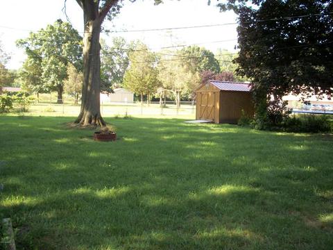 332 Maple, Coloma, MI 49038 photo 3