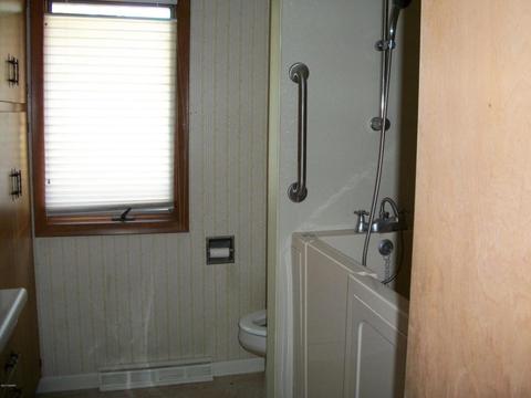 332 Maple, Coloma, MI 49038 photo 12
