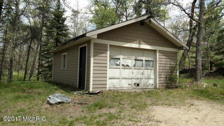7438 W Wingleton, Baldwin, MI 49304 photo 3