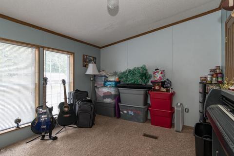 24923 E Point Dr, Mattawan, MI 49071 photo 13