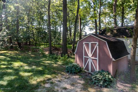 6146 Witherbee Dr SE, Ada, MI 49301 photo 52