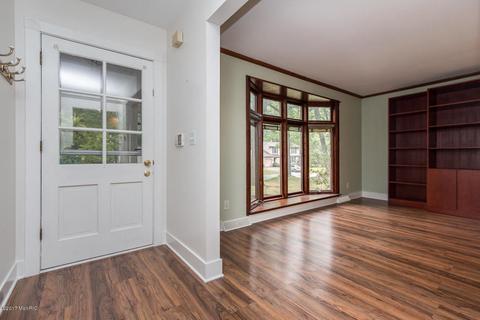 6146 Witherbee Dr SE, Ada, MI 49301 photo 8