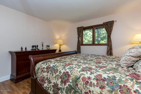 6146 Witherbee Dr SE, Ada, MI 49301 photo 29