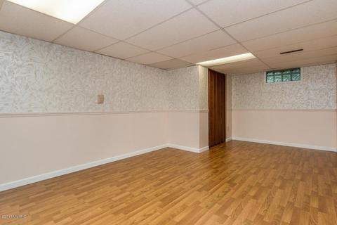6146 Witherbee Dr SE, Ada, MI 49301 photo 37