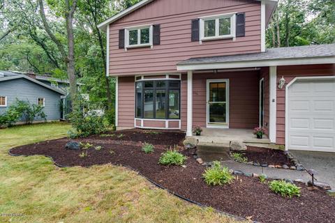 6146 Witherbee Dr SE, Ada, MI 49301 photo 4