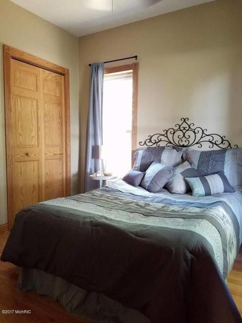 356 E Washington St, Pewamo, MI 48873 photo 11