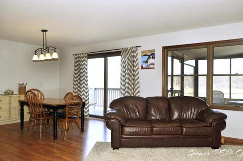 1019 Harding St, Belding, MI 48809 photo 10