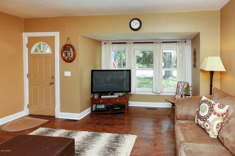 1006 West St, Three Rivers, MI 49093 photo 3
