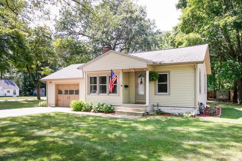 1006 West St, Three Rivers, MI 49093 photo 1