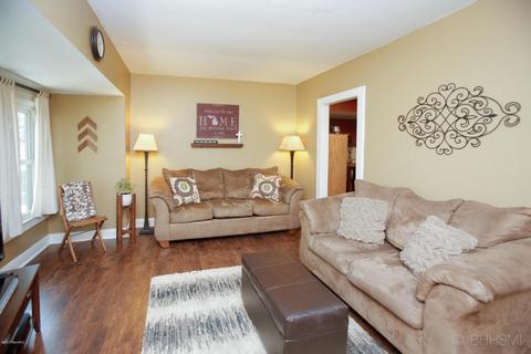 1006 West St, Three Rivers, MI 49093 photo 5