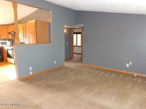 14612 Rangeline, Buchanan, MI 49107 photo 3